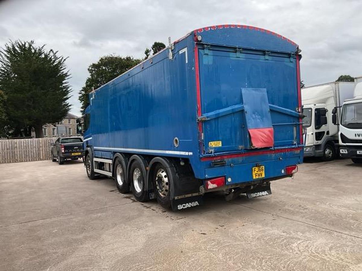 Used 2016 Scania P410 8x4 Tridem Bulk Blower