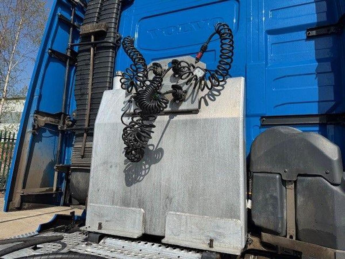 Used 2021 (71) Volvo FH540 G/T 6x4 Double Driver Rearlift Tag