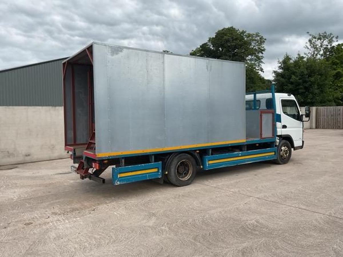 Used 2017 Mitsubishi Canter 4x2 Fuel Bouser