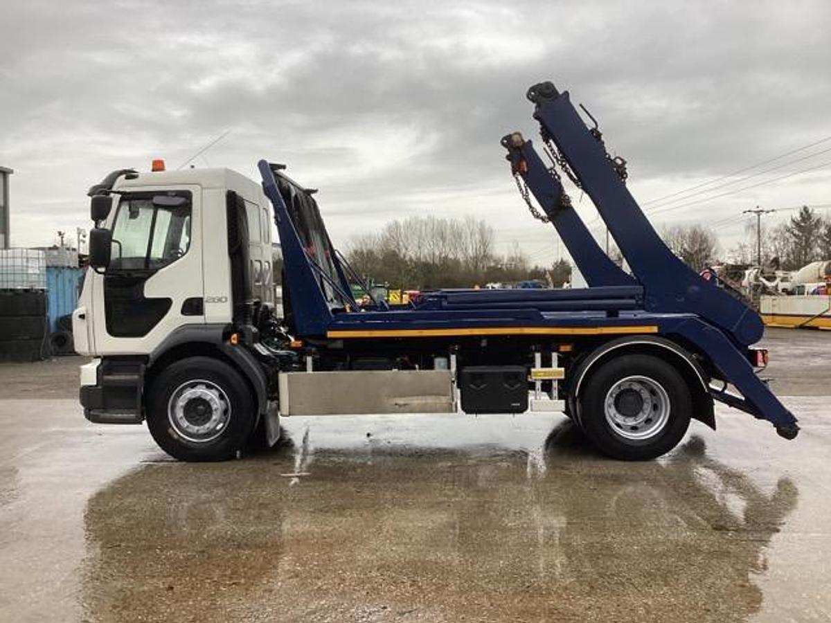 Used 2018 (68) Volvo FL280 4x2 18T Skiploader