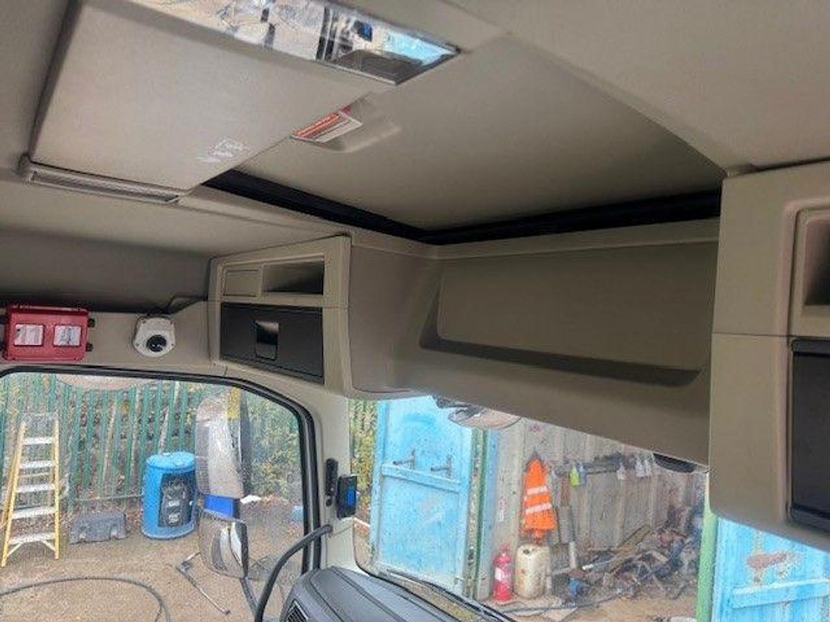 Used Unregistered Volvo FMX460 8x4 Steel Tipper (Choice Of 6)