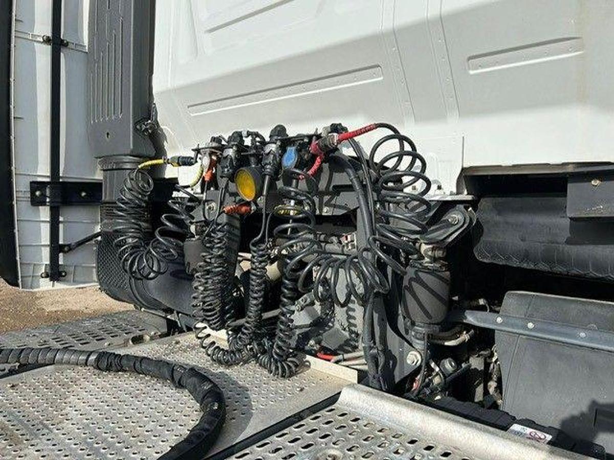 Used 2023 Iveco S-Way 570 6x2 Midlift