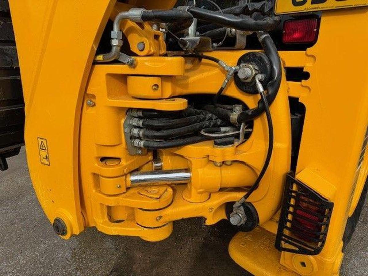 Used 2024 JCB 3CX Sitemaster Backhoe Loader