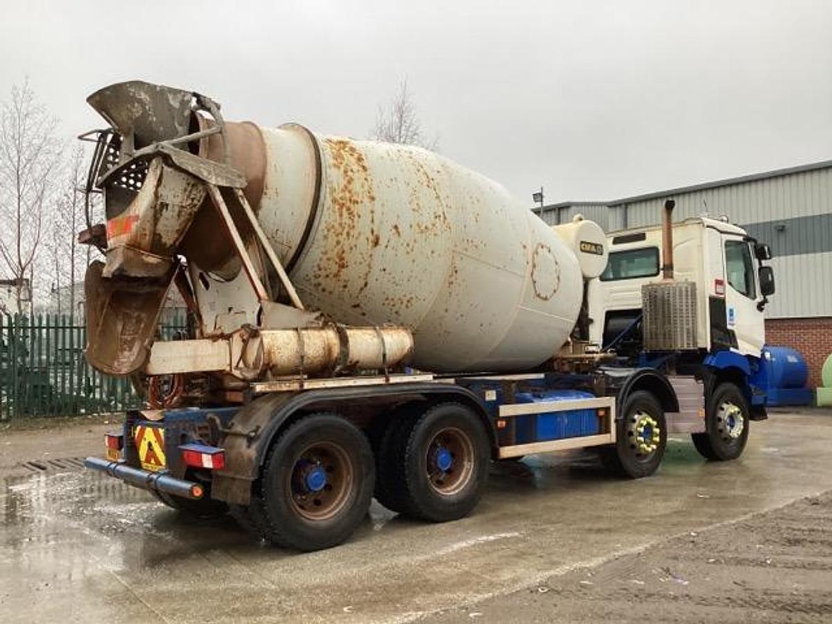 Used 2016 Renault C430 8x4 Concrete Mixer