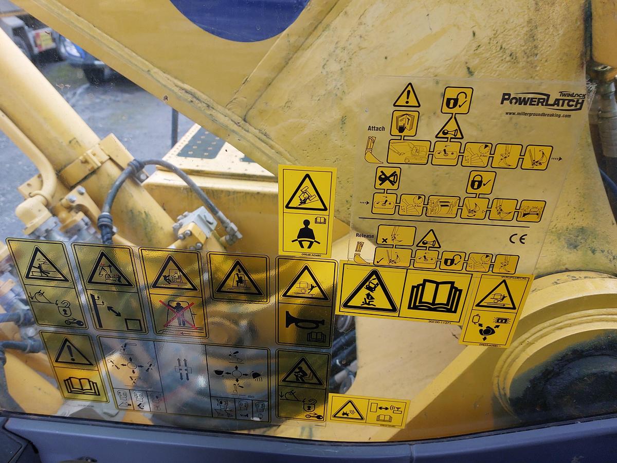 Used 2018 Komatsu PC360LC-11 Tracked Excavator