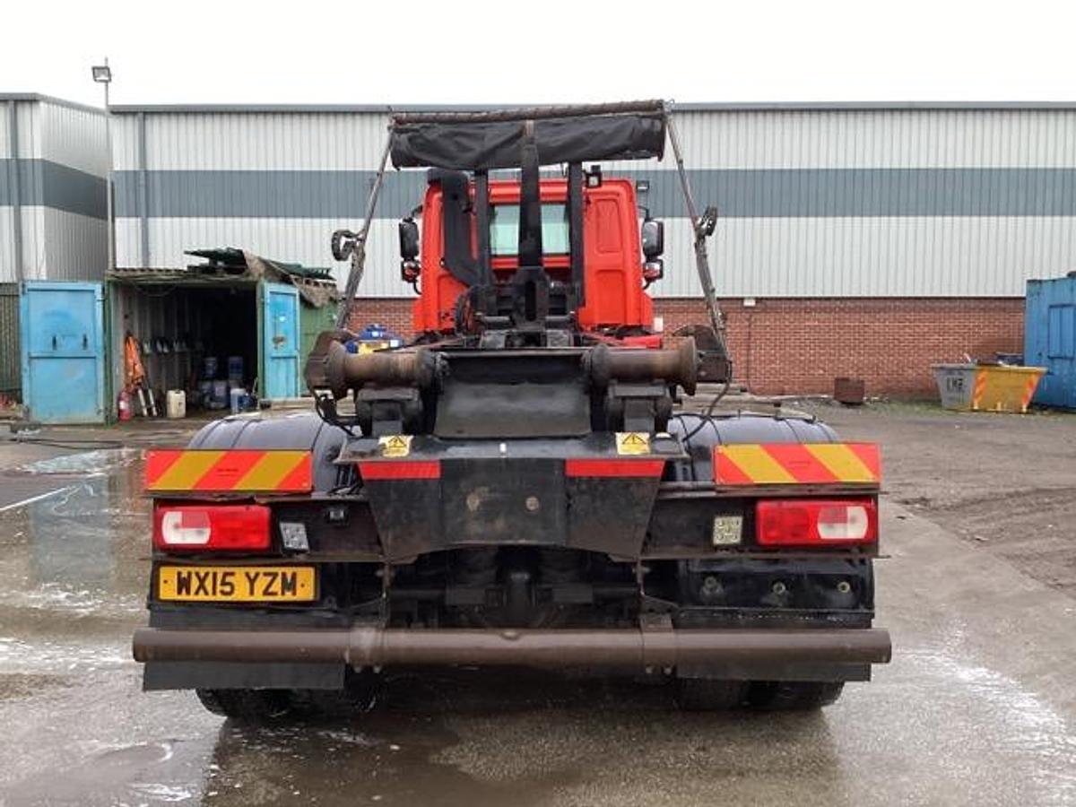 Used 2015 DAF CF440 8x4 Hookloader