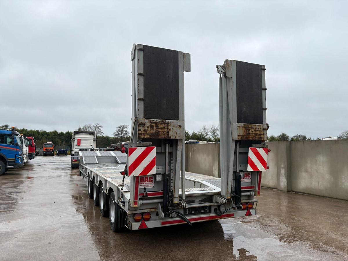 Used 2023 MAC 4 Axle Stepframe Low Loader