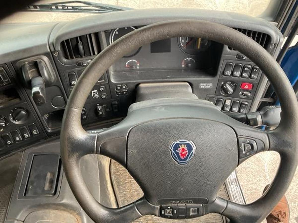 Used 2016 Scania P410 8x4 Tridem Bulk Blower