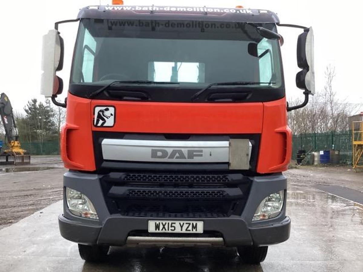 Used 2015 DAF CF440 8x4 Hookloader