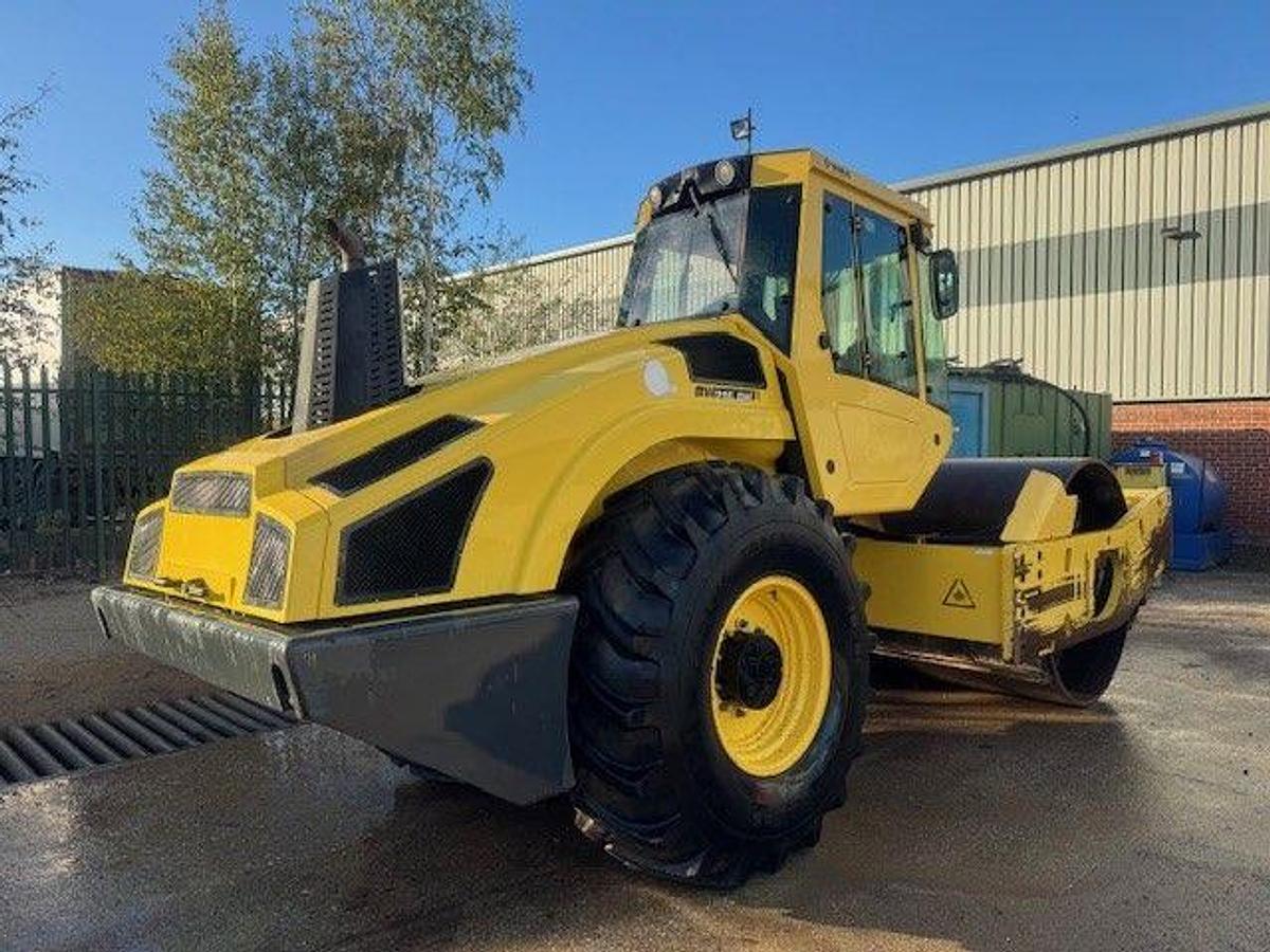 Used 2015 Bomag BW216 DH-4i Single Drum Vibrating Roller