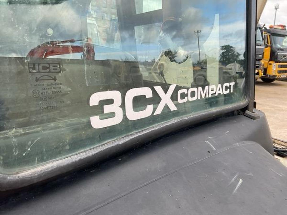 Used 2018 JCB 3CX Compact Backhoe Loader