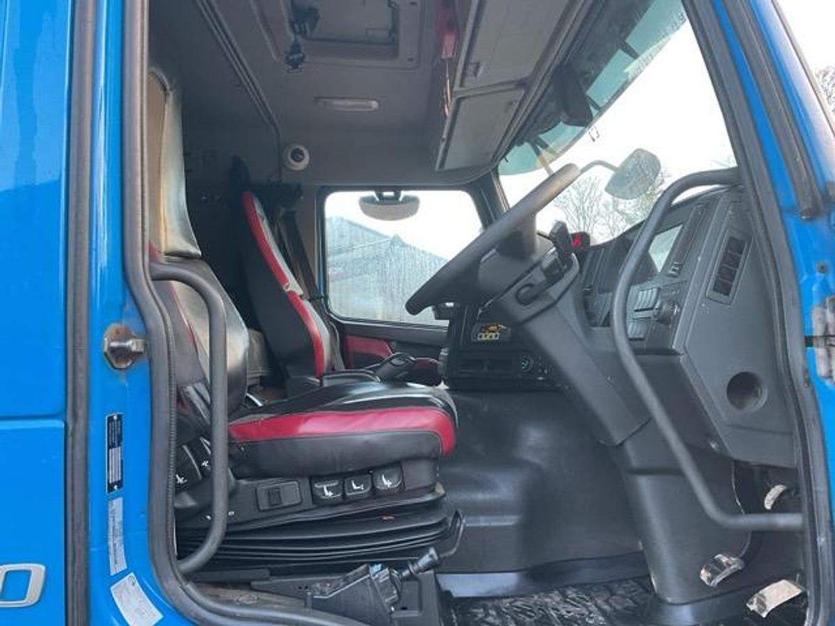 Used 2020 Volvo FMX420 8x4 Steel Tipper