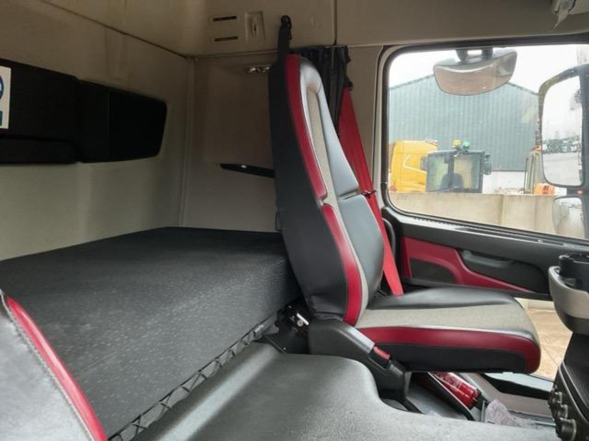 Used 2016 Volvo FM410 8x4 Tridem Mixer