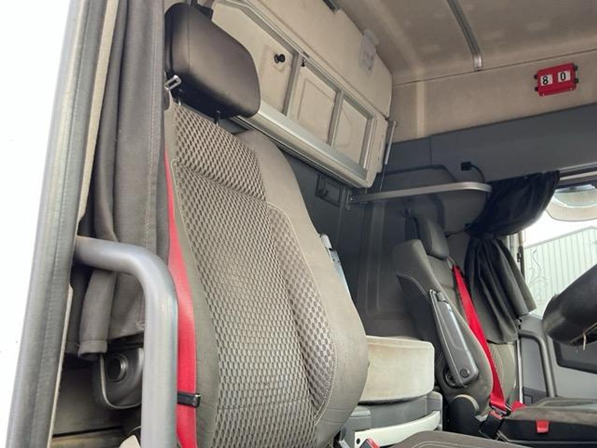 Used 2015 Renault T460 6x2 Tractor Unit