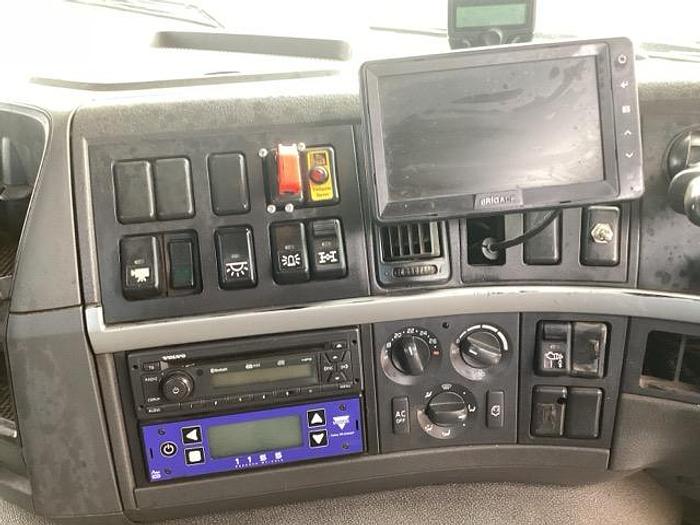 Used 2011 Volvo FM420 8x4 Steel Tipper