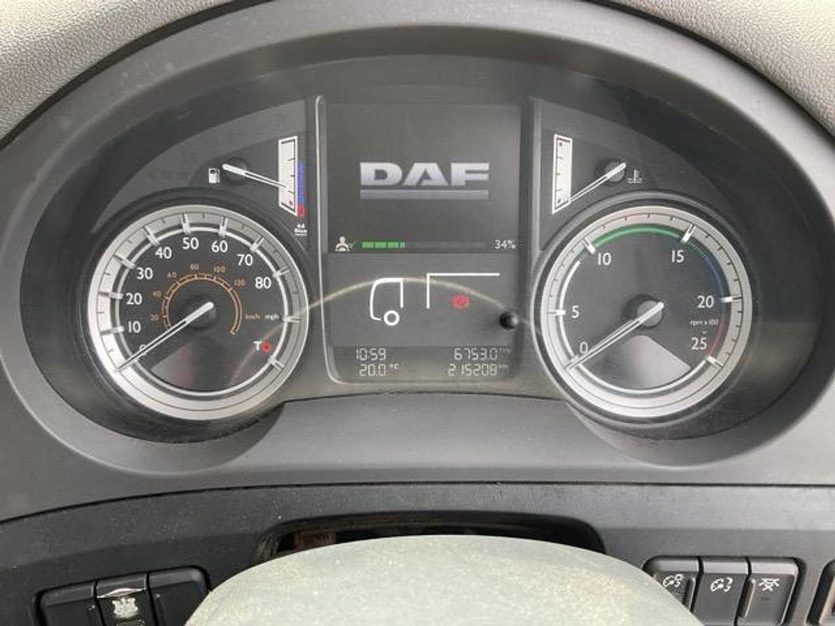 Used 2017 (17) DAF CF440 8x4 Steel Tipper Grab