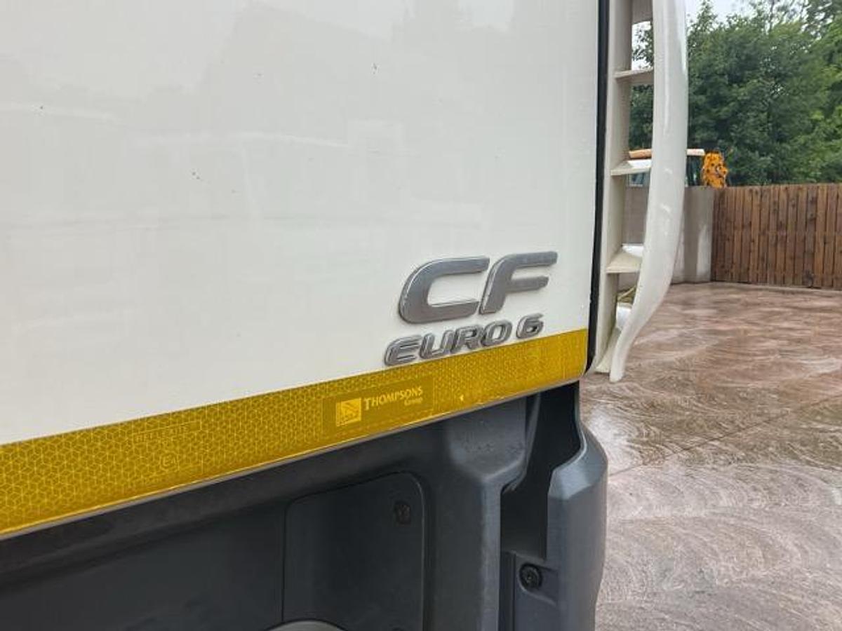 Used 2016 DAF CF400 8x4 Steel Tipper Grab