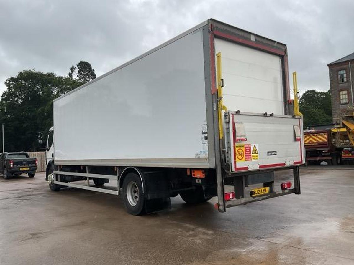 Used 2021 Renault D250 4x2 Boxvan