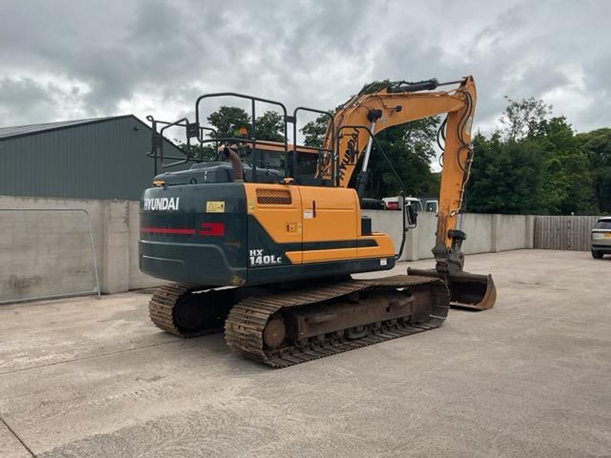 Used 2021 Hyundai HX140LC Tracked Excavator