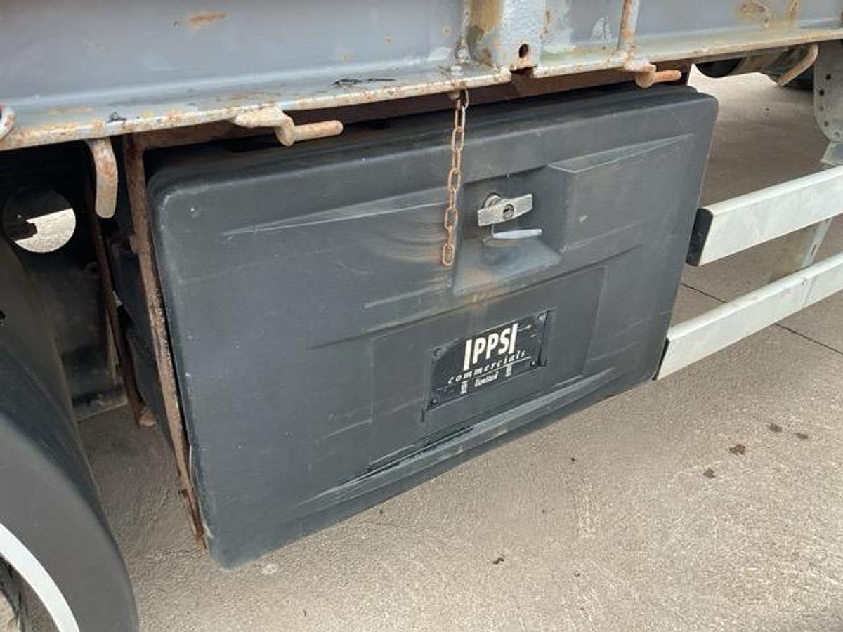 Used 2010 DAF LF55.220 4x2 Beavertail