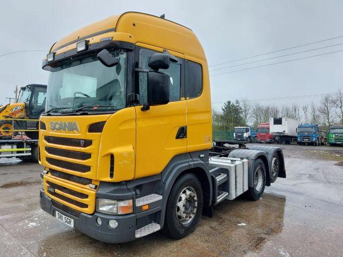 Used 2011 (11) Scania R480 6x2 Rearlift
