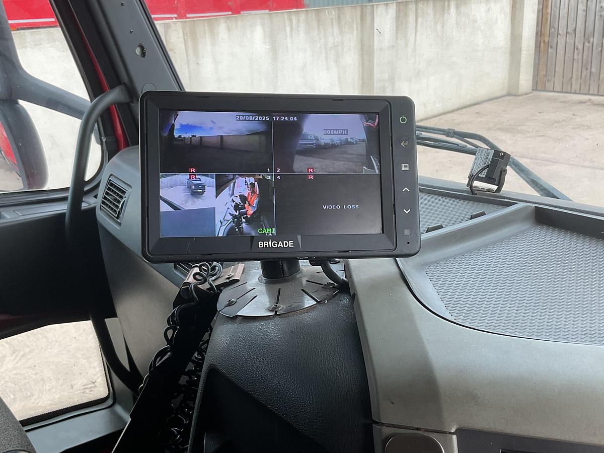 Used 2017 Volvo FM460 G/T 6x2 Midlift