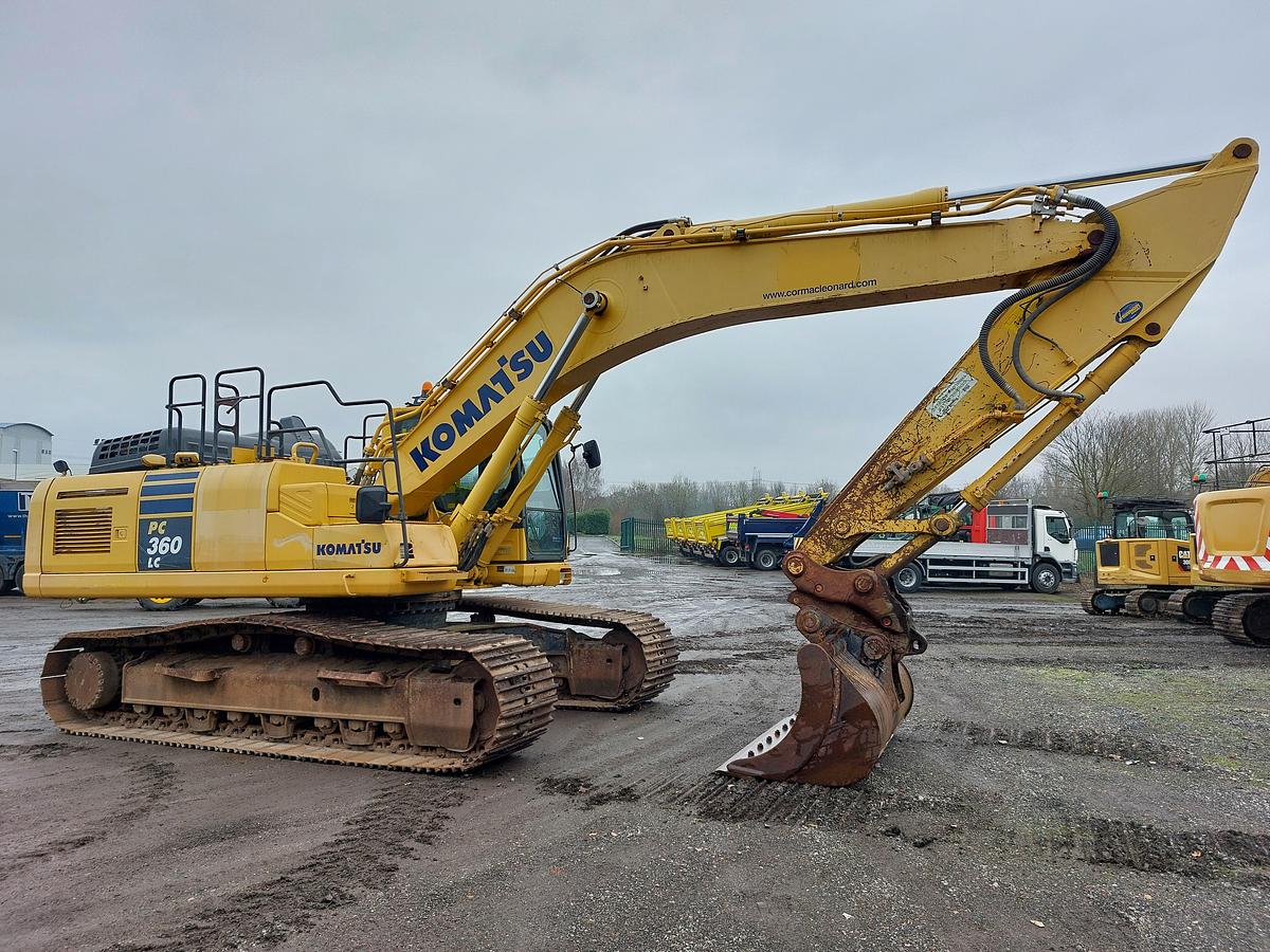 Used 2018 Komatsu PC360LC-11 Tracked Excavator