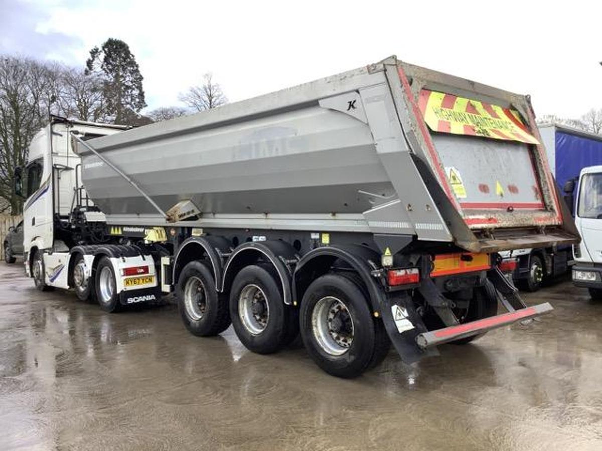 Used 2019 Kassbohrer Tri Axle Agri Steel Tipping Trailer