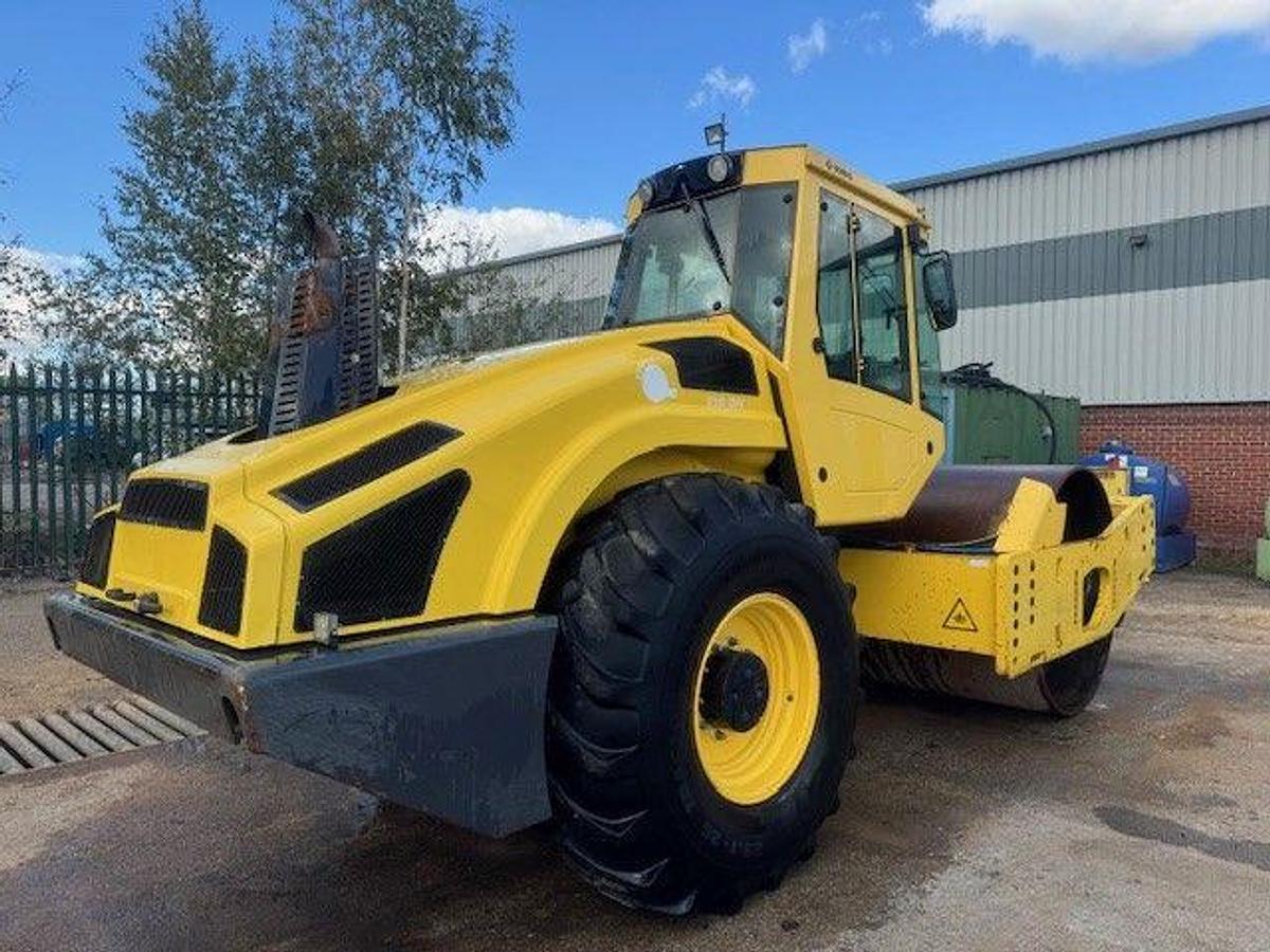 Used 2015 Bomag BW216 DH-4i Single Drum Vibrating Roller