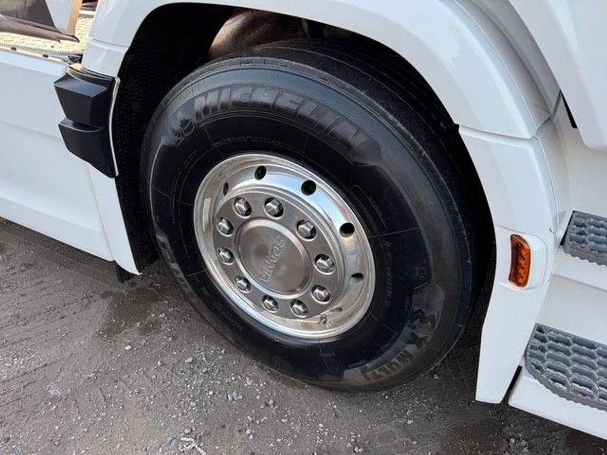 Used 2025 (25) Scania S770 V8 6x2 Rearlift