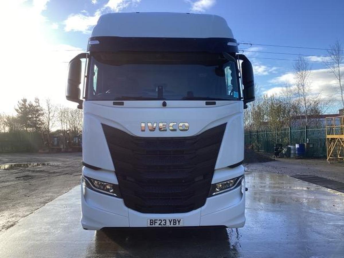 Used 2023 Iveco S-Way 490 6x2 Tractor Unit