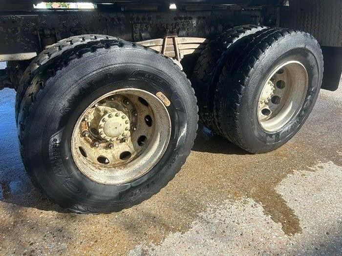 Used 2016 (16) Volvo FMX420 8x4 Steel Tipper