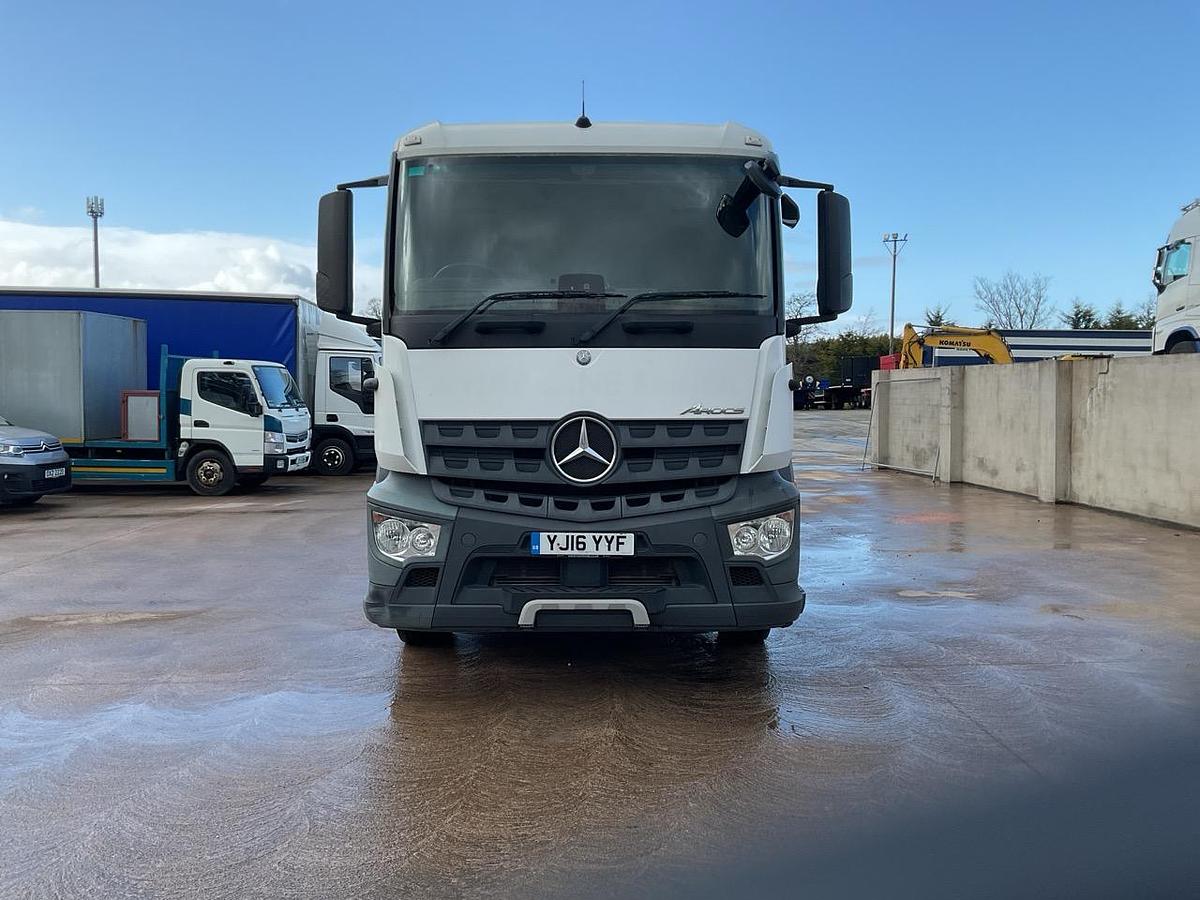 Used 2016 Mercedes Arocs 4x2 Flatbed