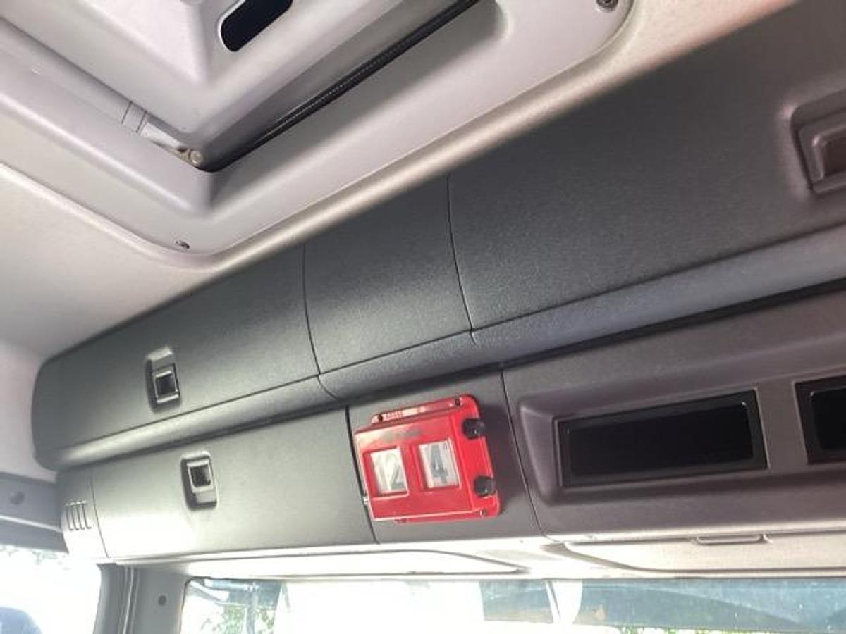 Used 2016 Scania P410 8x4 Alloy Insulated Tipper