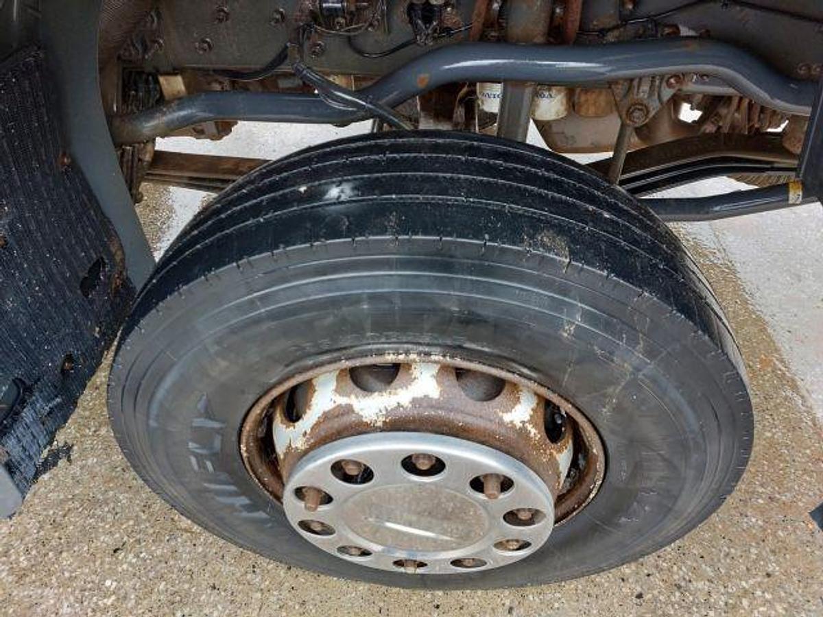 Used 2017 (17) Volvo FMX420 8x4 Alloy Tipper