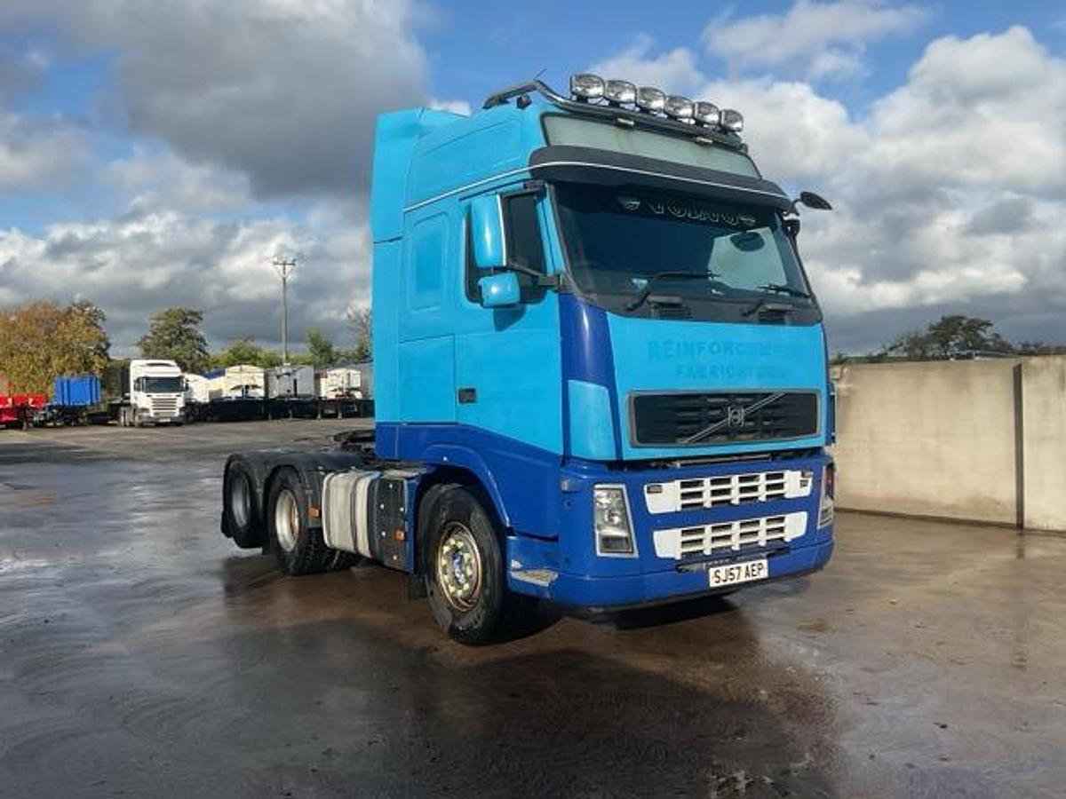 Used 2007 Volvo FH480 6x2 Twin Wheel Tag Axle