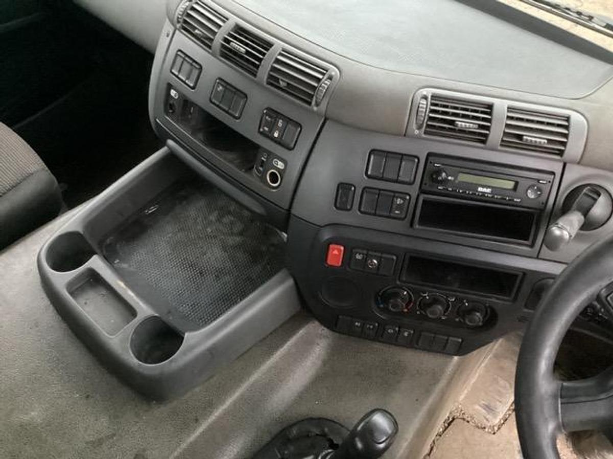 Used 2015 DAF CF440 8x4 Hookloader