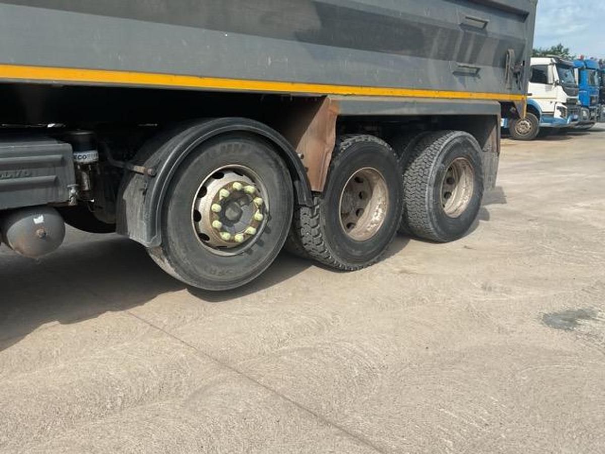 Used 2006 Volvo FM12.420 5 Axle Tipper