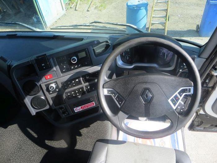 Used 2017 (17) Renault T520 6x2 Midlift
