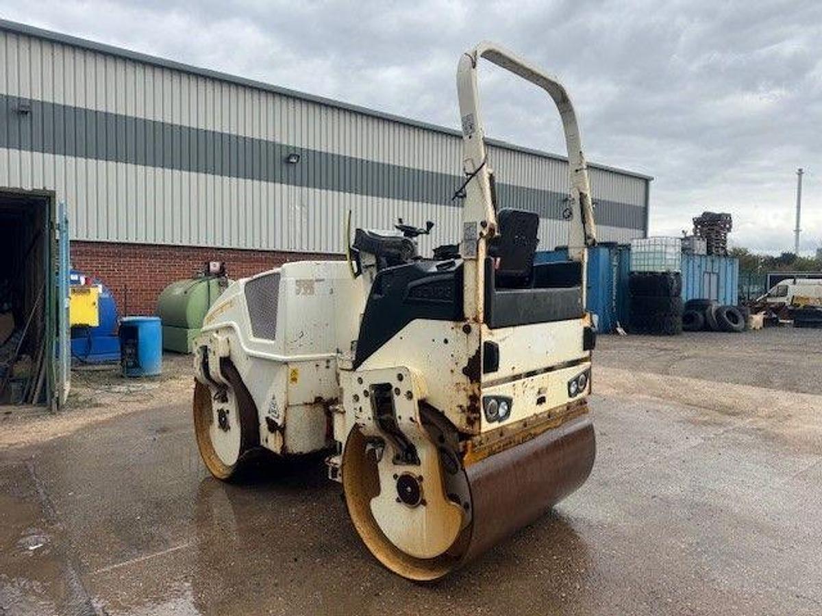 Used 2015 Bomag BW138 AD-5 Double Drum Vibrating Roller