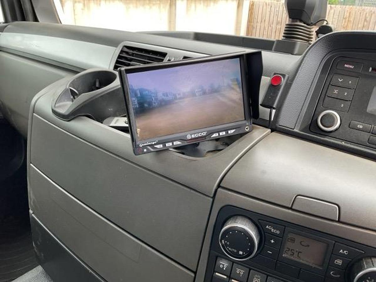 Used 2016 MAN TGS26.320 6x2 Flatbed Crane Lorry