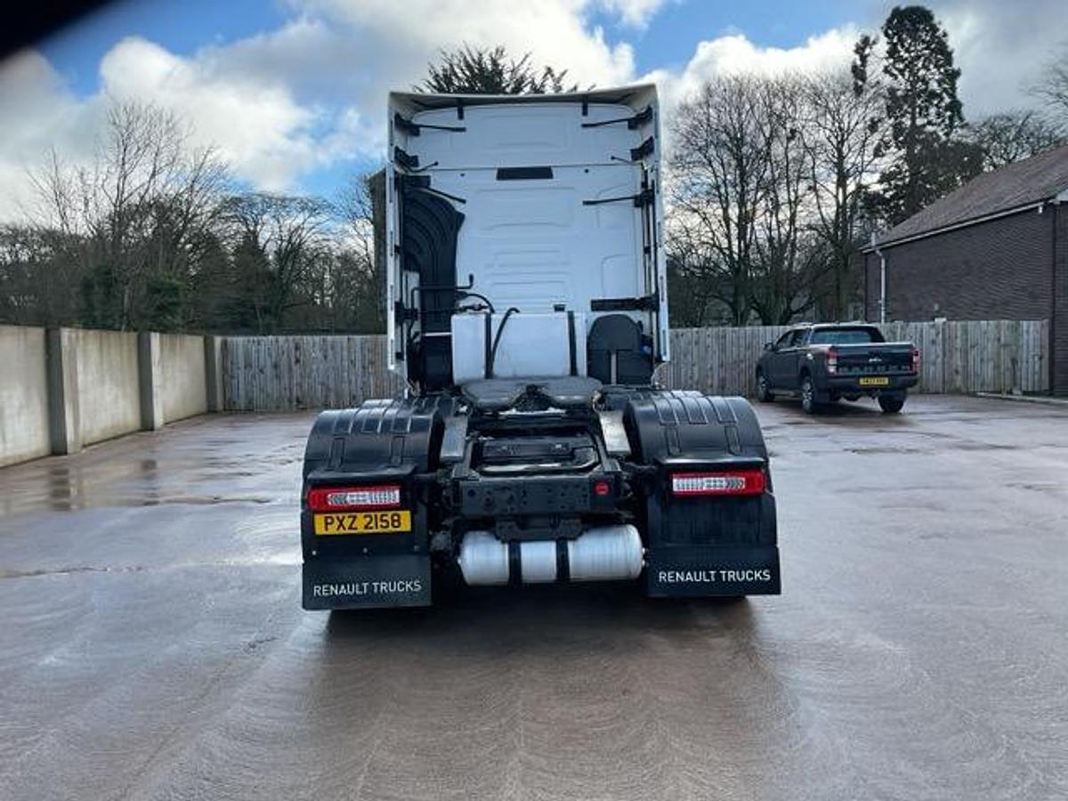 Used 2021 Renault T520 6x2 Tractor Unit