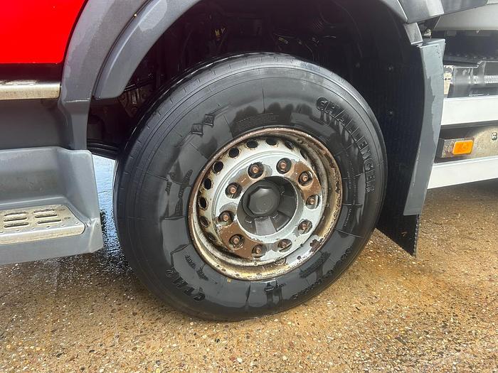 Used 2015 Volvo FM410 8x4 Tridem Alloy Bulk Blower