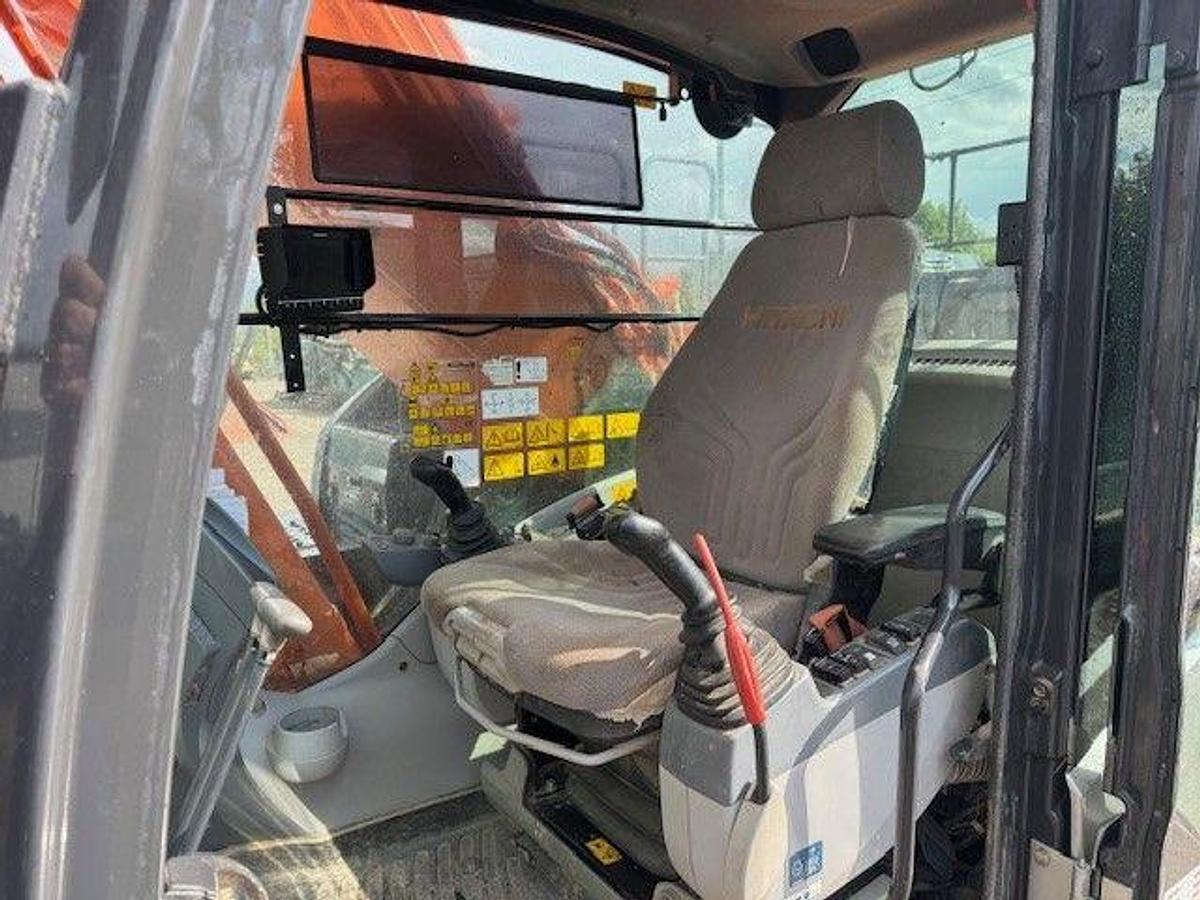 Used 2018 Hitachi ZX350LC-6 Tracke Excavator