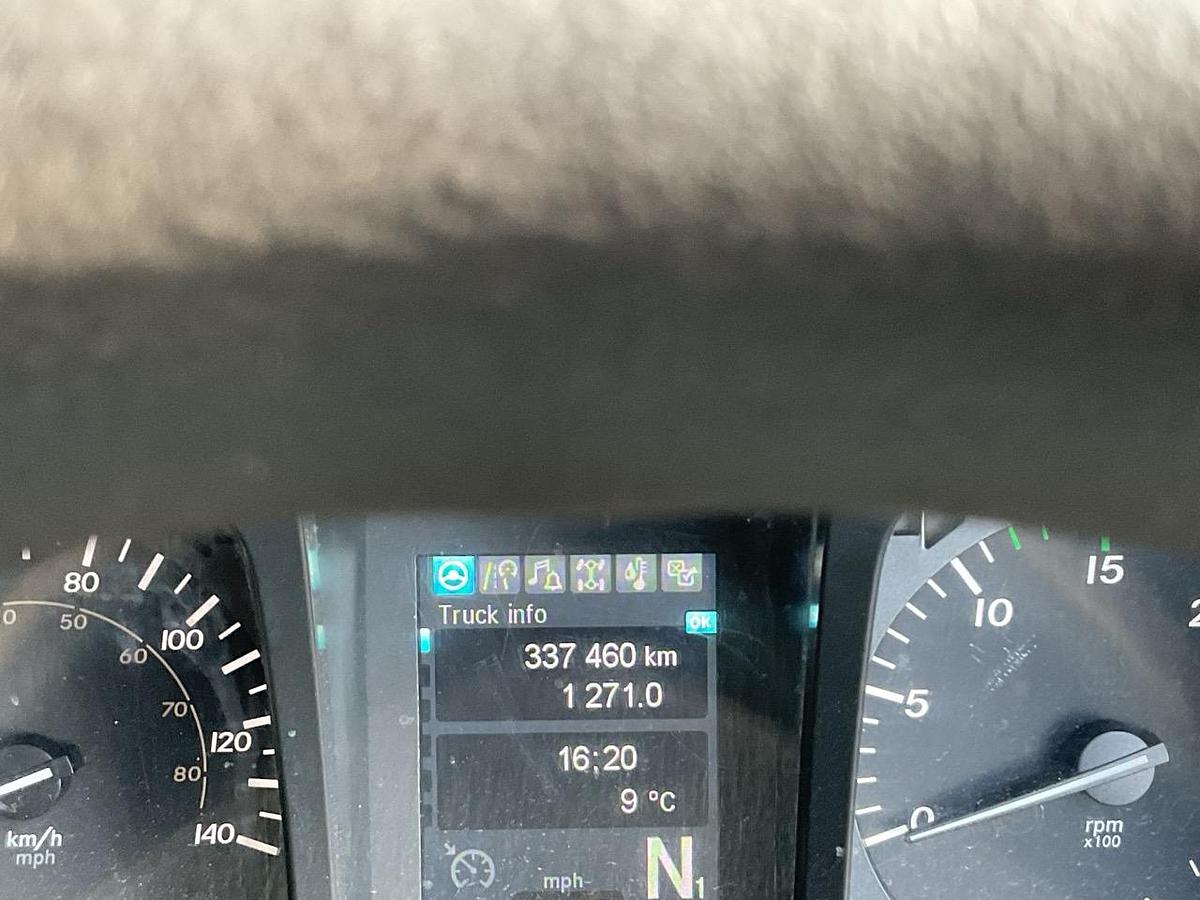 Used 2016 Mercedes Arocs 4x2 Flatbed