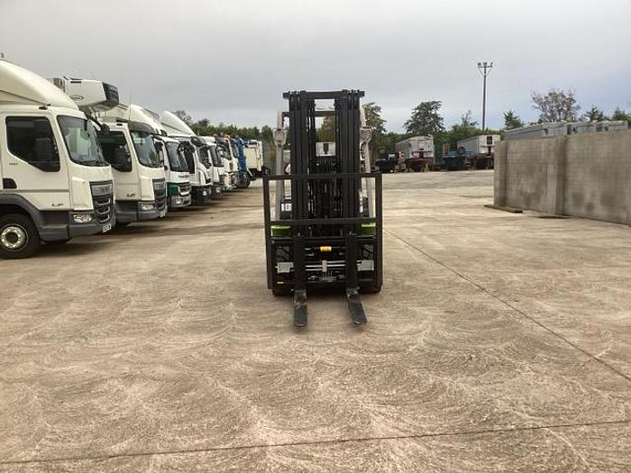 2024 Zoomlion FD30 Counterbalance Forklift