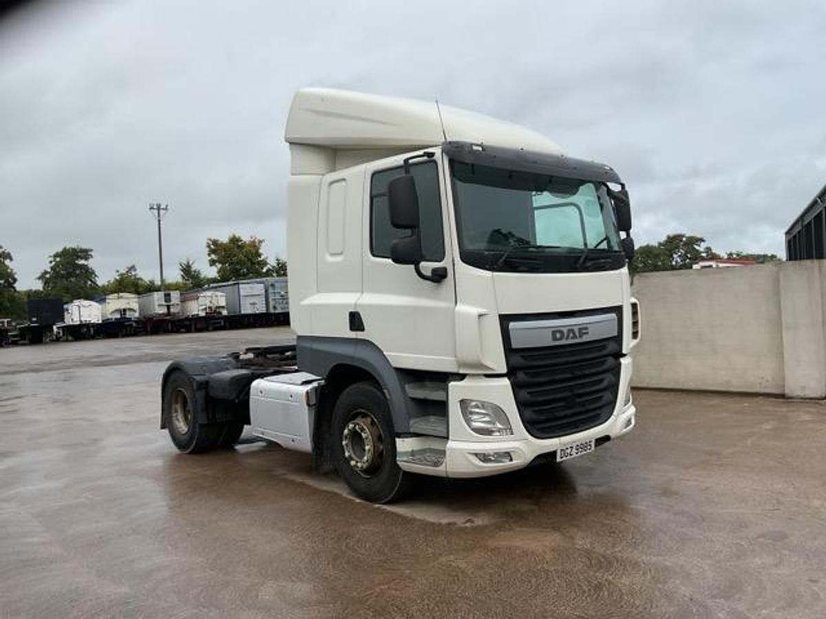 Used 2016 DAF CF440 4x2 Unit. Choice