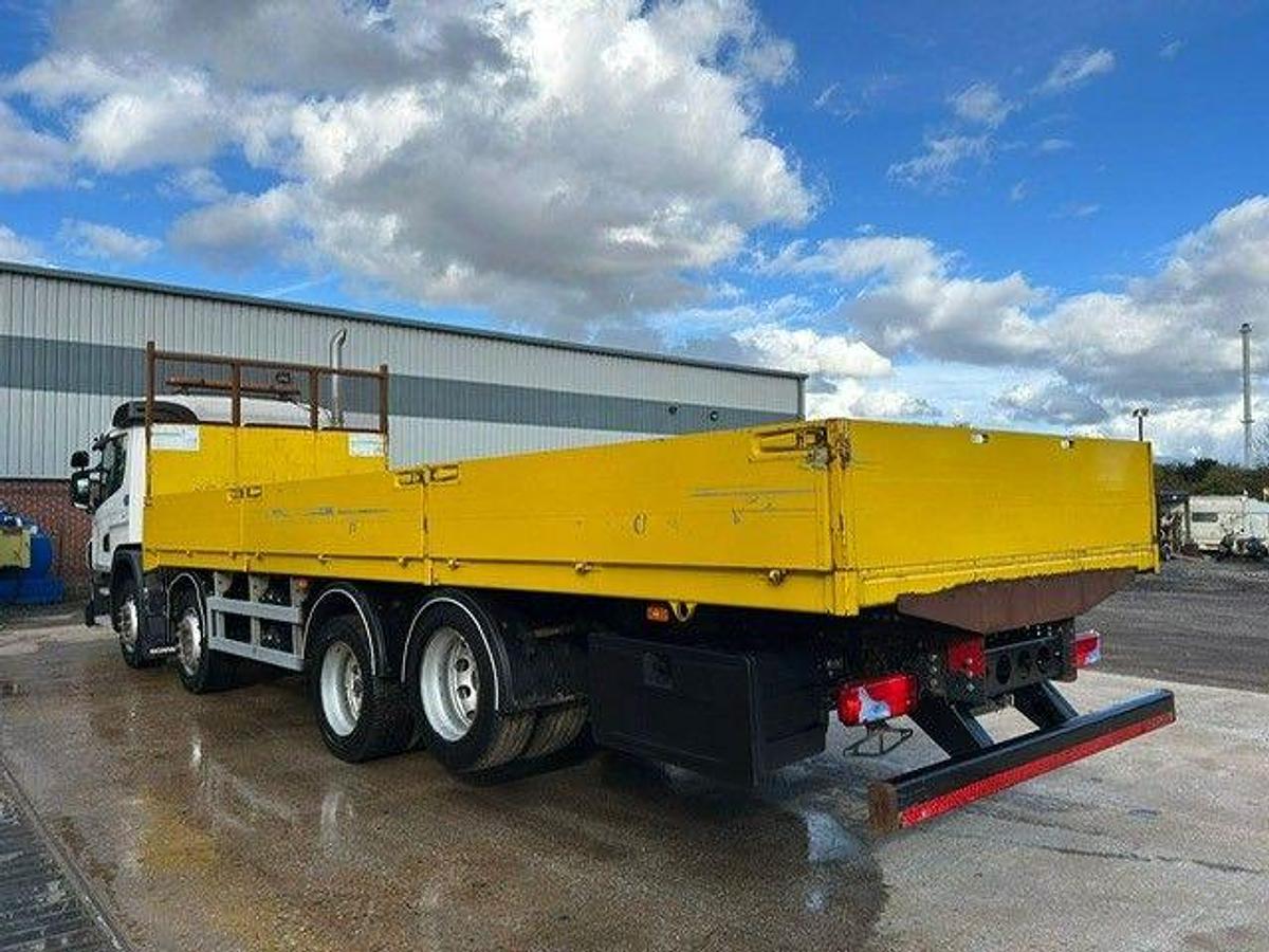 Used 2015 (15) Scania P320 8x2 Rearlft Dropside Flatbed