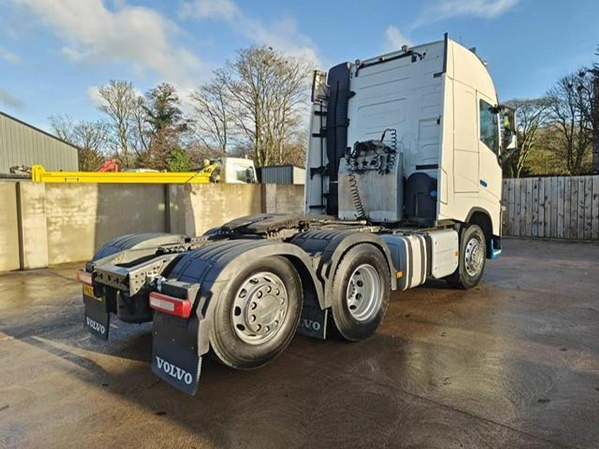 Used 2021 Volvo FH500 6x2 Tag Axle