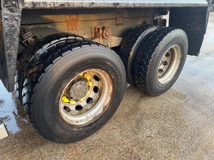 Used 2019 (19) DAF CF410 8x4 Steel Tipper Grab